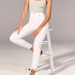Abercrombie & Fitch Super Skinny High Rise White Jeans Size 27 / 4 Short